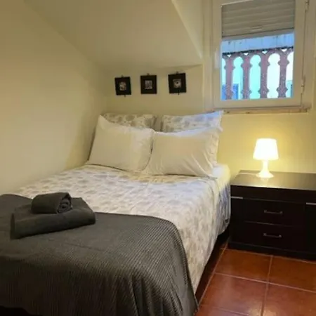 3 Bedrooms In Campolide - 60 1b Apartamento *