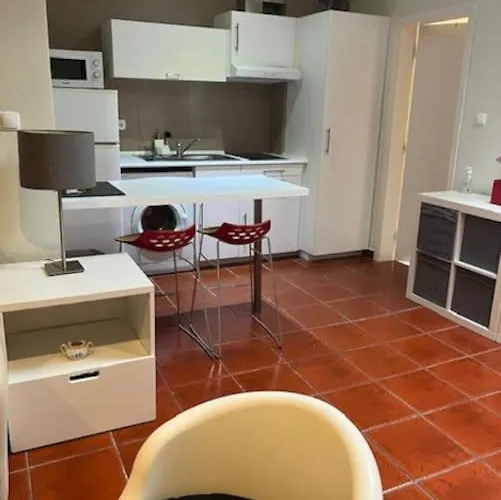 3 Bedrooms In Campolide - 60 1b