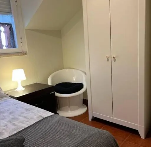 3 Bedrooms In Campolide - 60 1b Apartament *